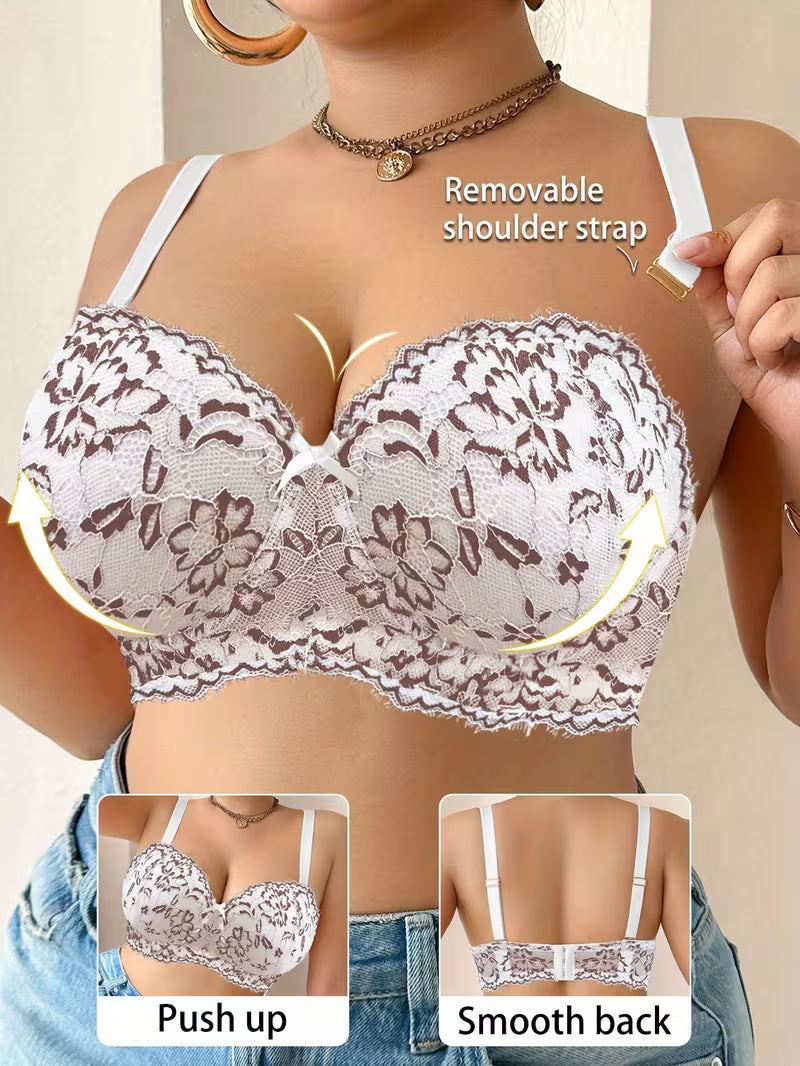 A Plus-Size Women's Lace Splicing Bra.