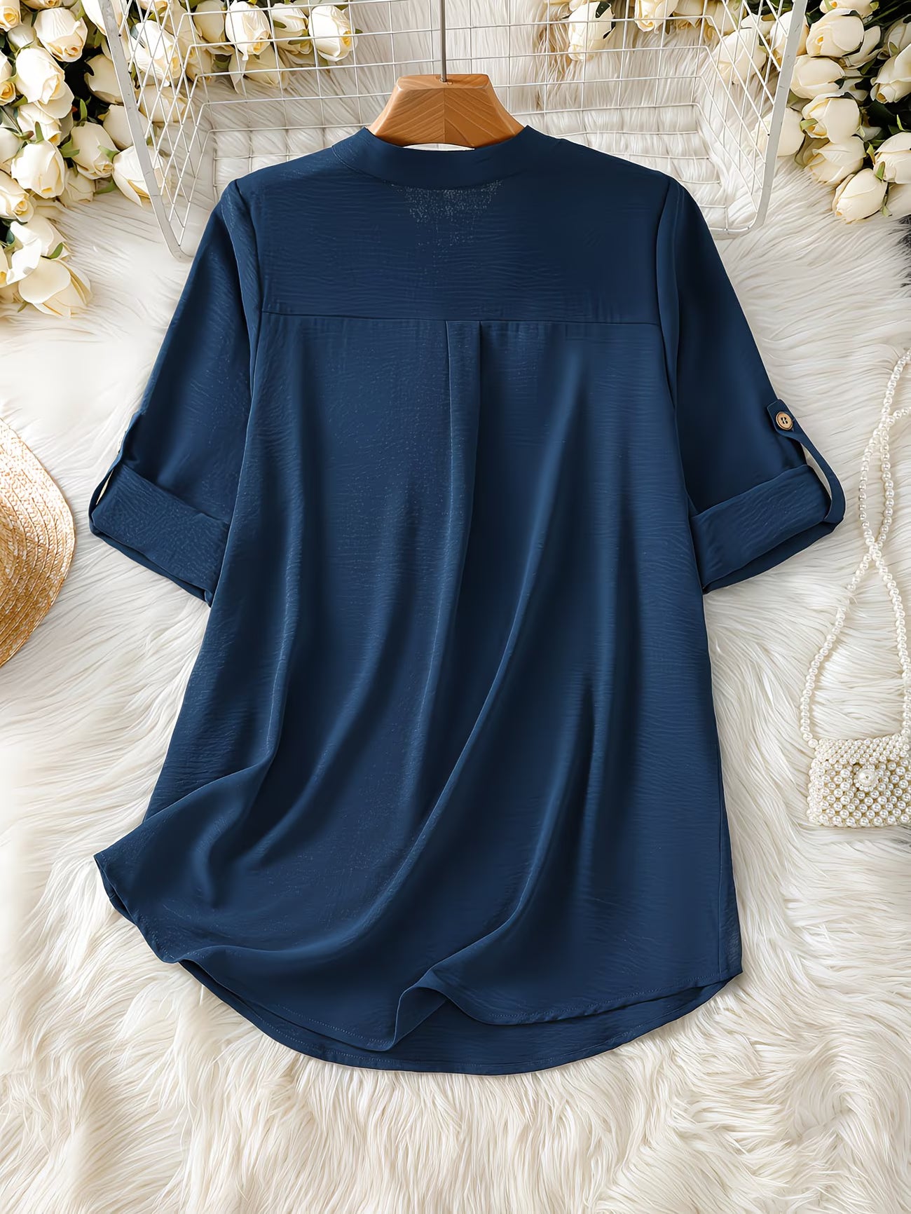 Boat-Neck Elegant Short-Sleeve Shirt.