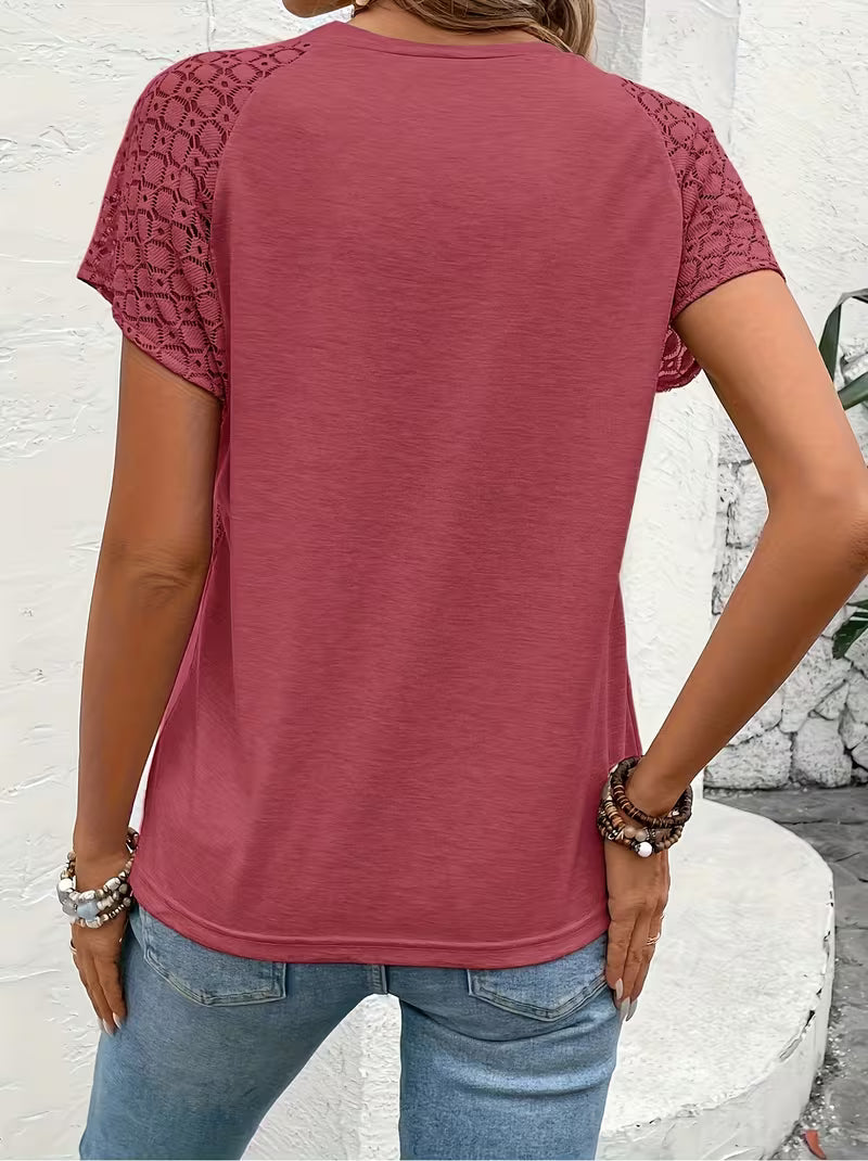 Color-Block Lace Sleeve T-shirt.
