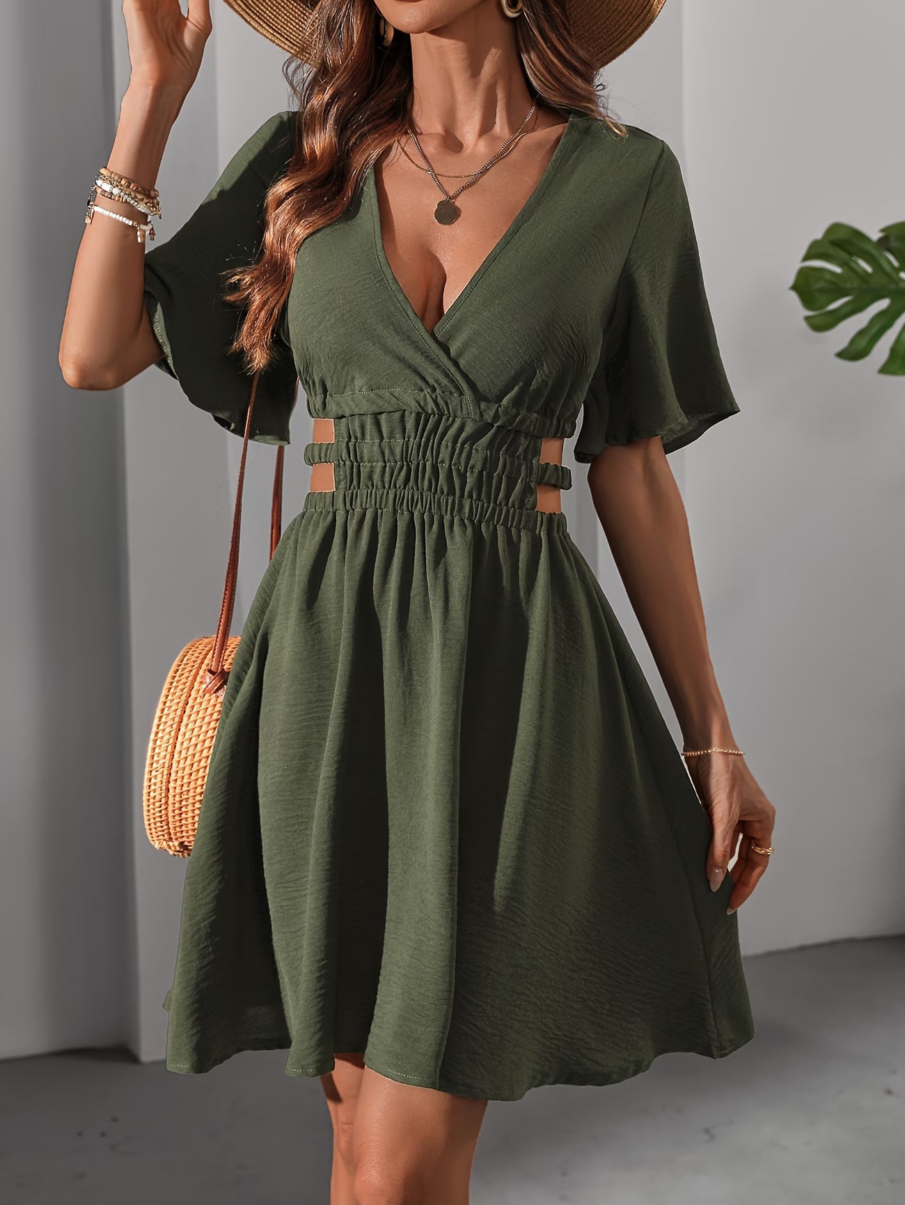 Elegant Vacation Style Women'S V-Neck Dress.