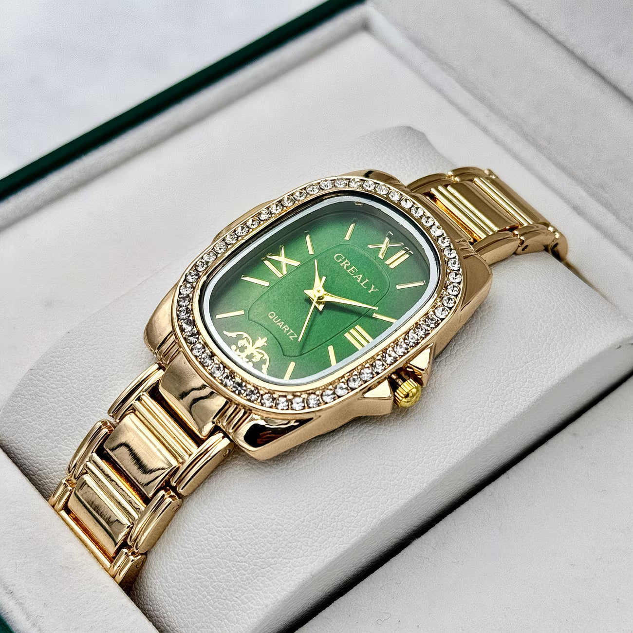 Elegant Oval Dress Watch for Women.