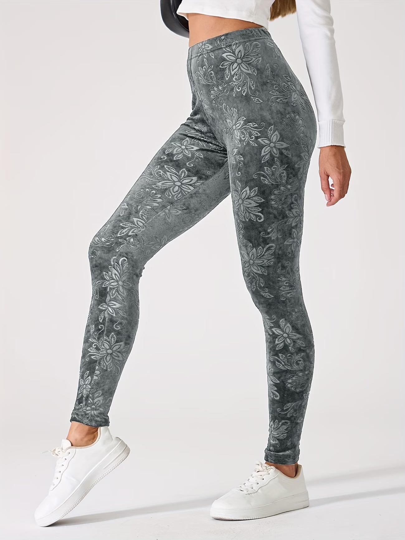 Floral Jacquard Embossed Leggings.