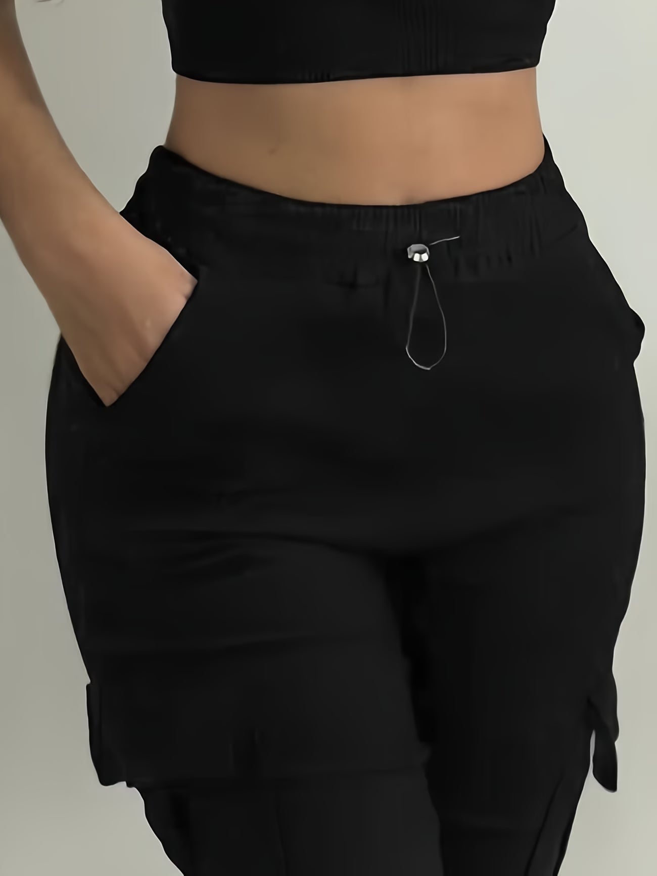 Three-Quarter Cargo Capris.