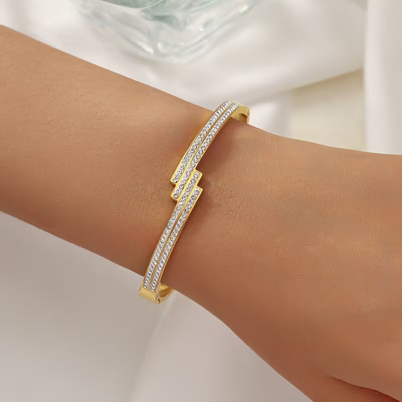 18K Gold Plated Claddagh Rhinestone Bracelet