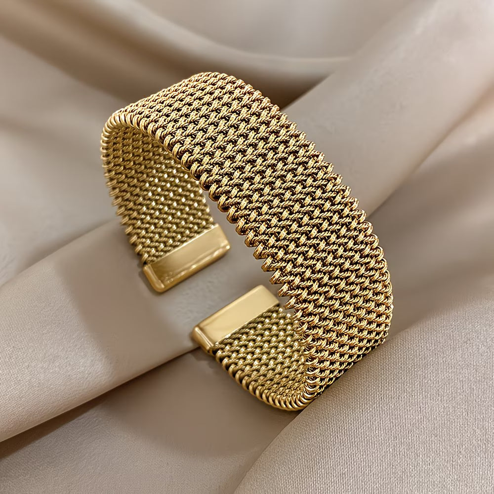 18K Gold Plated Woven Chain Bracelet.