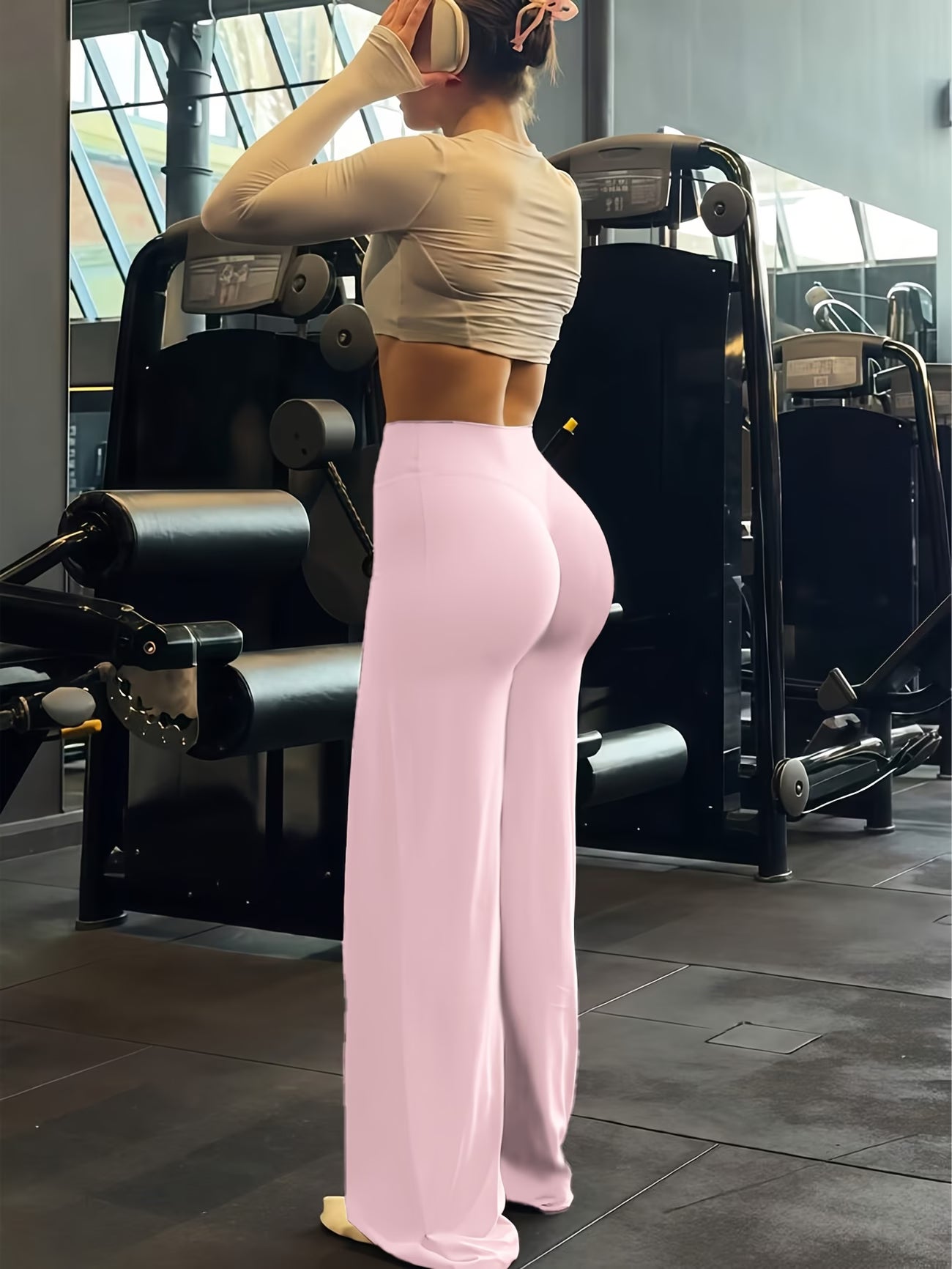 2-Piece Set of Plus-Size Wide-Leg Yoga Pants.