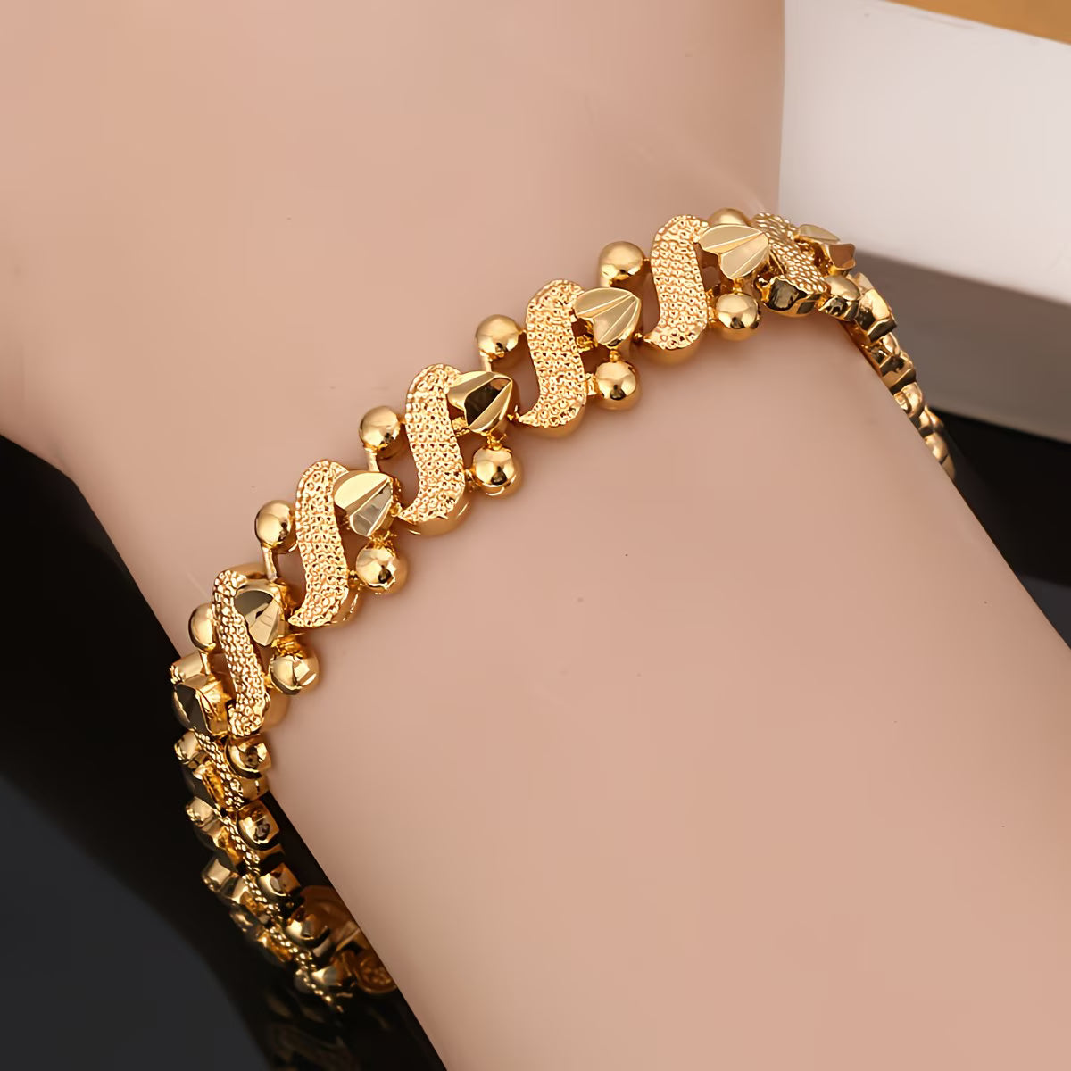 24K Gold Plated Dubai-Inspired Heart Bracelet.