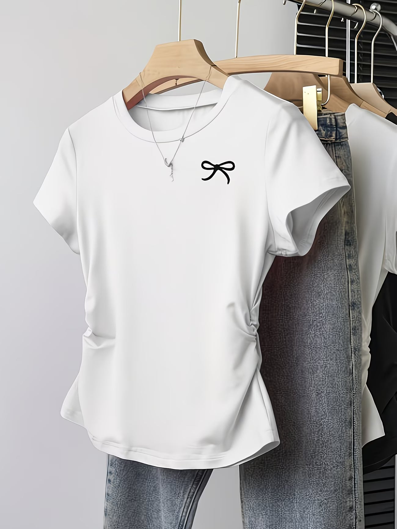 3-Pack Casual Bow-Print V-Neck Tees.