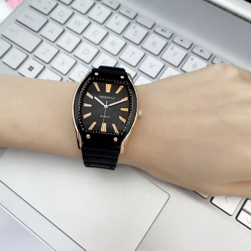 Barrel-Shaped Silicone Strap Quartz Watch.