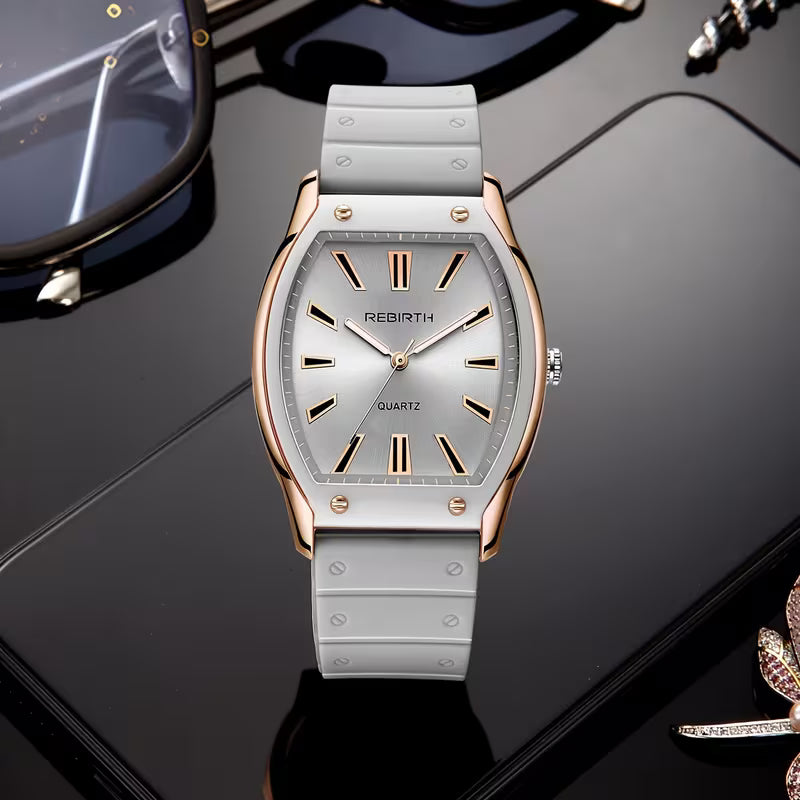 Barrel-Shaped Silicone Strap Quartz Watch.