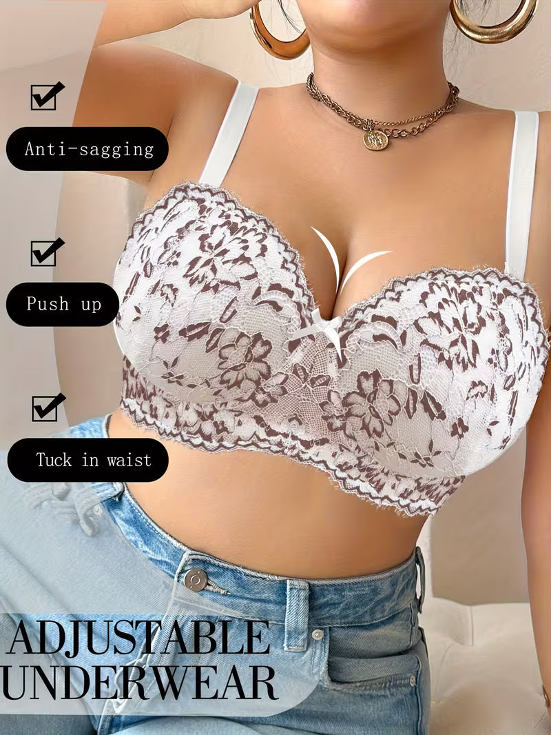A Plus-Size Women's Lace Splicing Bra.