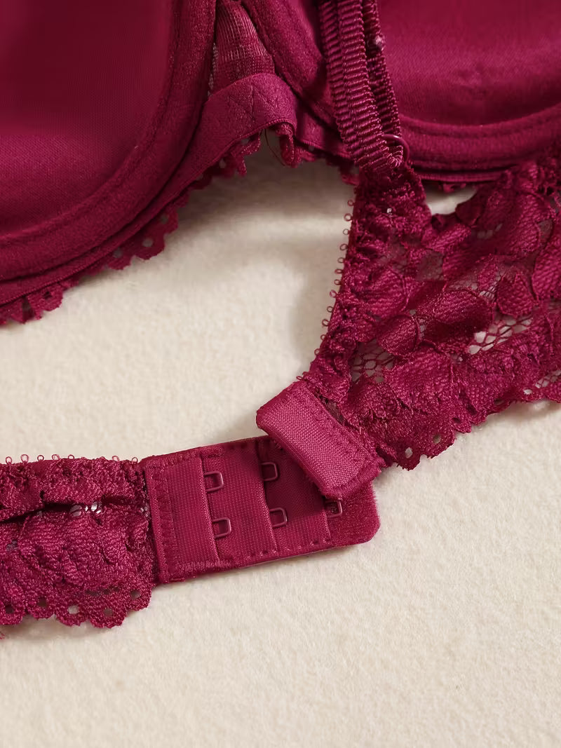 Classic Full-Cup Lace Bras.