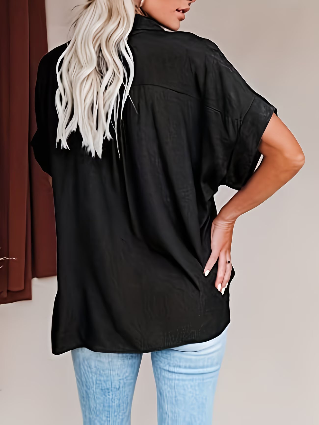 Classic Single-Breasted Summer Shirt.