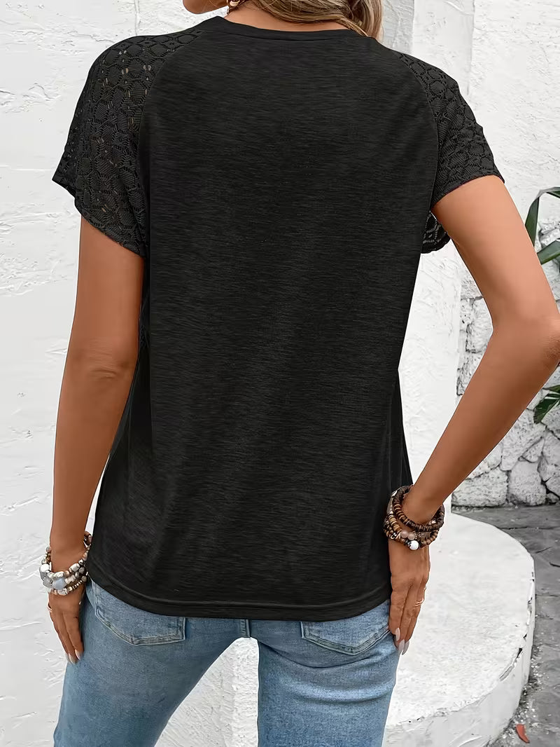 Color-Block Lace Sleeve T-shirt.
