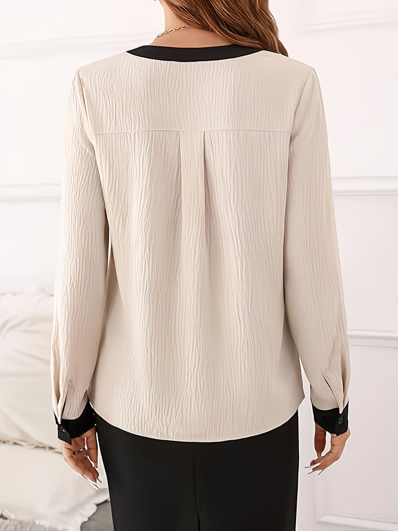 Contrast-Trim Professional Blouse V-Neck Shirt.