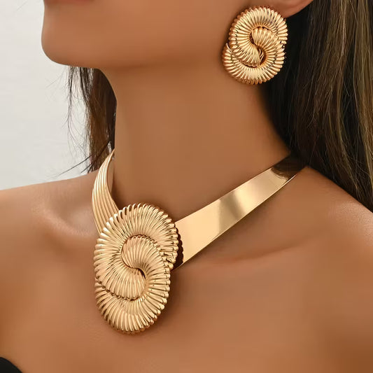 Creative V-Shaped Jewelry Set.