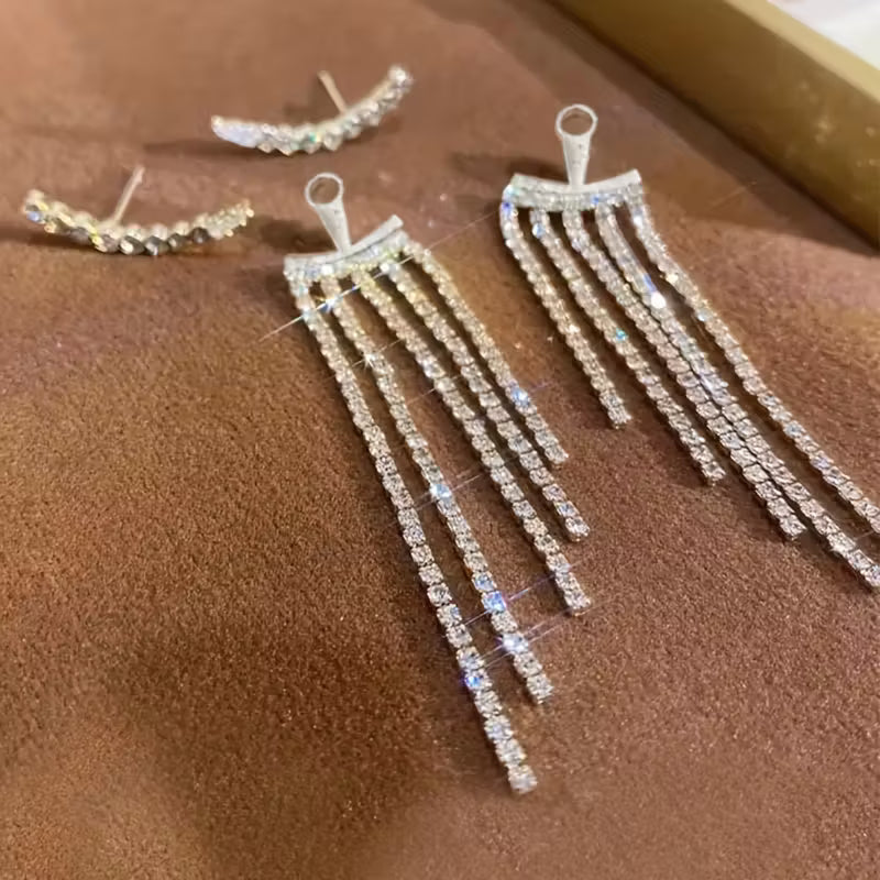 Elegant Geometric Front-and-Back Chain Earrings.