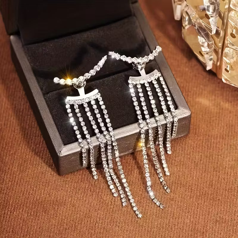 Elegant Geometric Front-and-Back Chain Earrings.