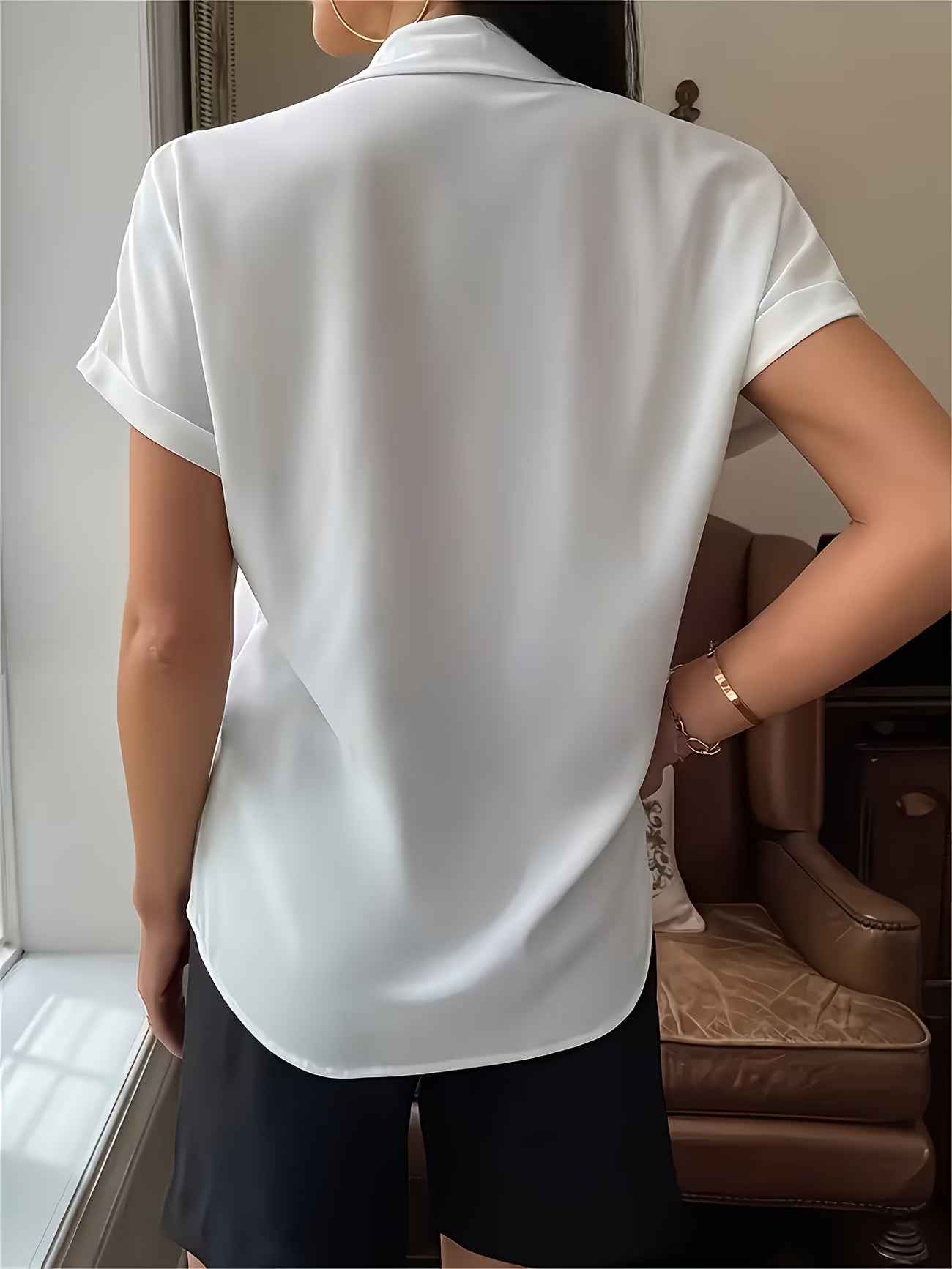 Elegant Lapel-Collar Chic Woven Shirt.