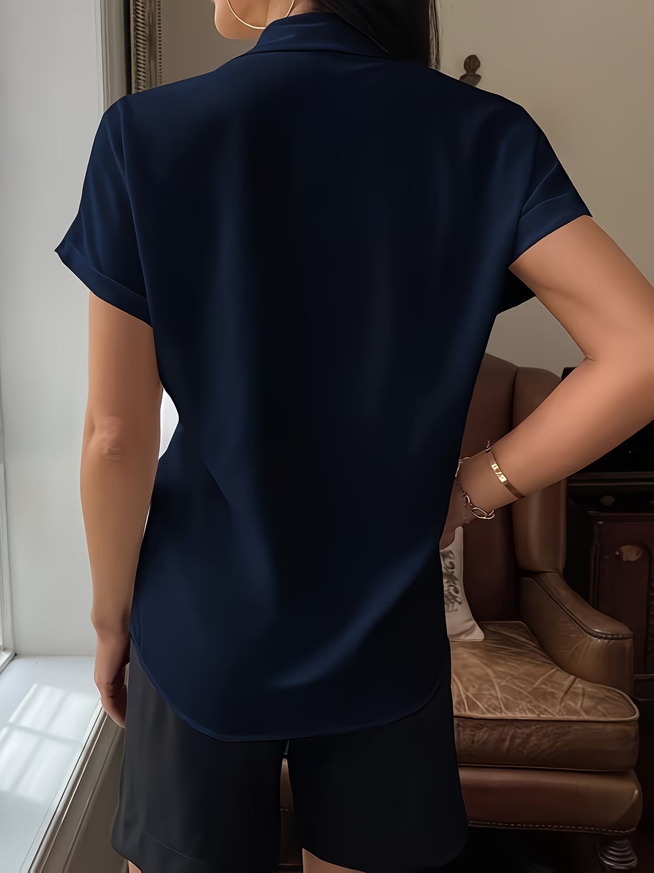 Elegant Lapel-Collar Chic Woven Shirt.