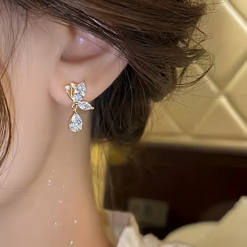 Elegant Light Luxury French-Style Butterfly Glass Earrings.