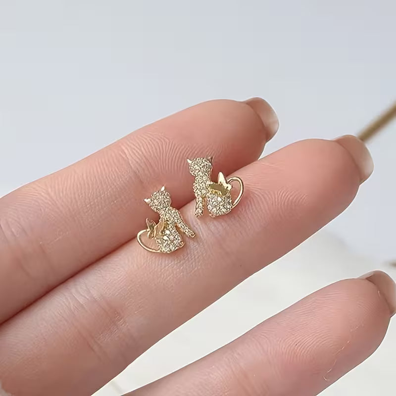 Elegant Sparkly Pair of Hypoallergenic Golden Cat Earrings.