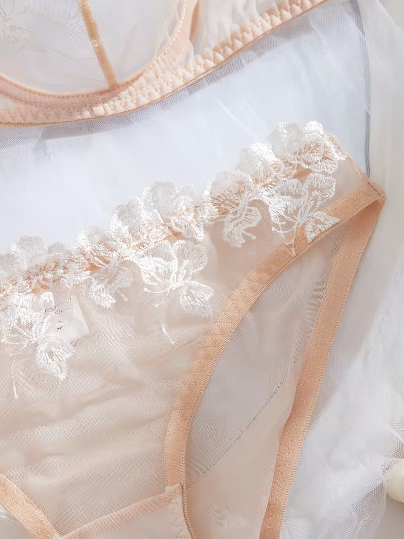 Elegant Full-coverage Underwear Suit.