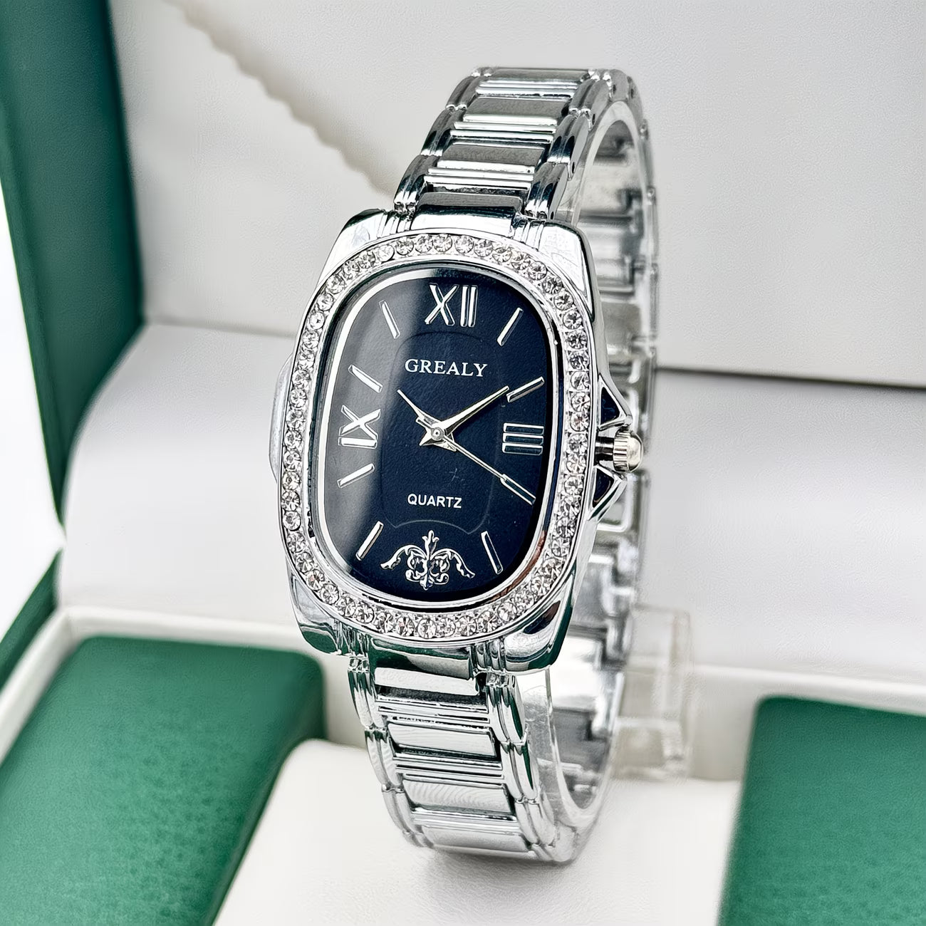 Elegant Oval Dress Watch for Women.