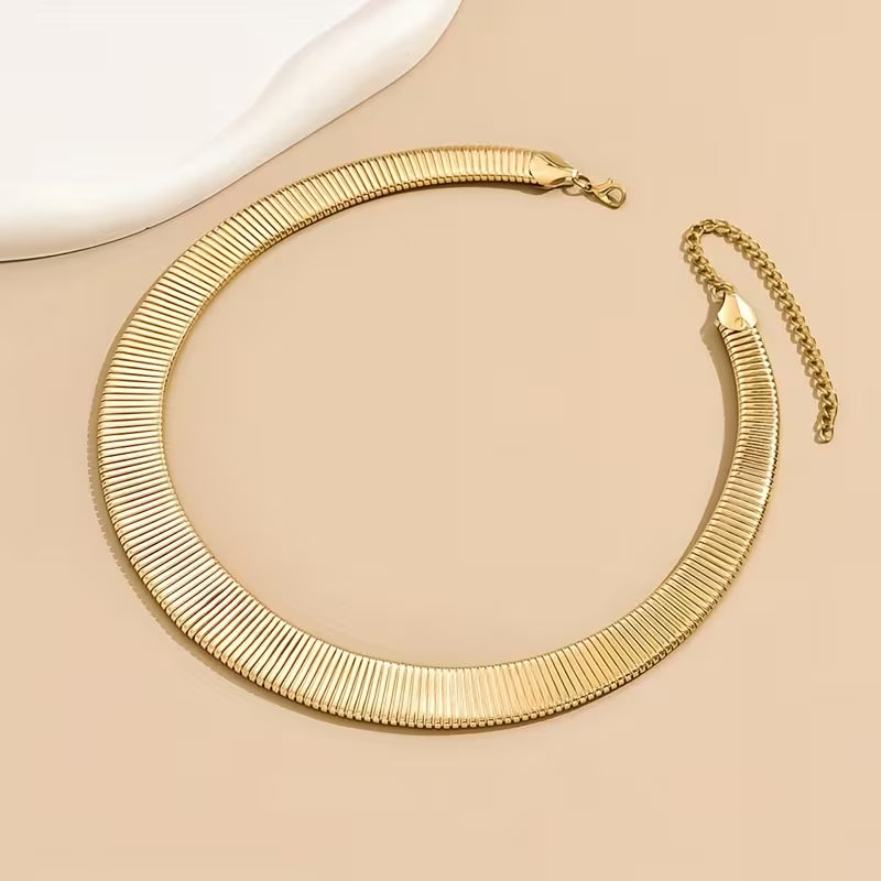Exaggerated Minimalist Geometric Choker.