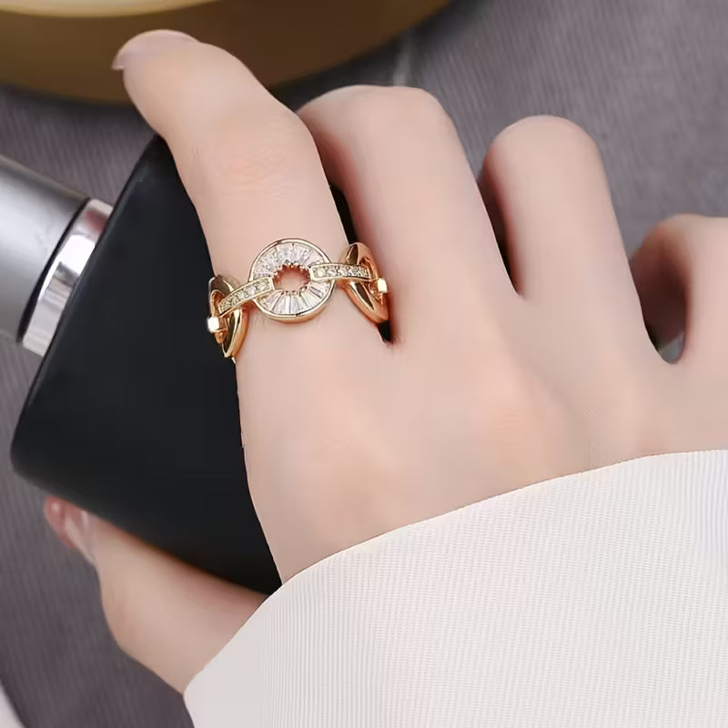 Exquisite and Luxurious Circular Ring with Adjustable Size Rings.