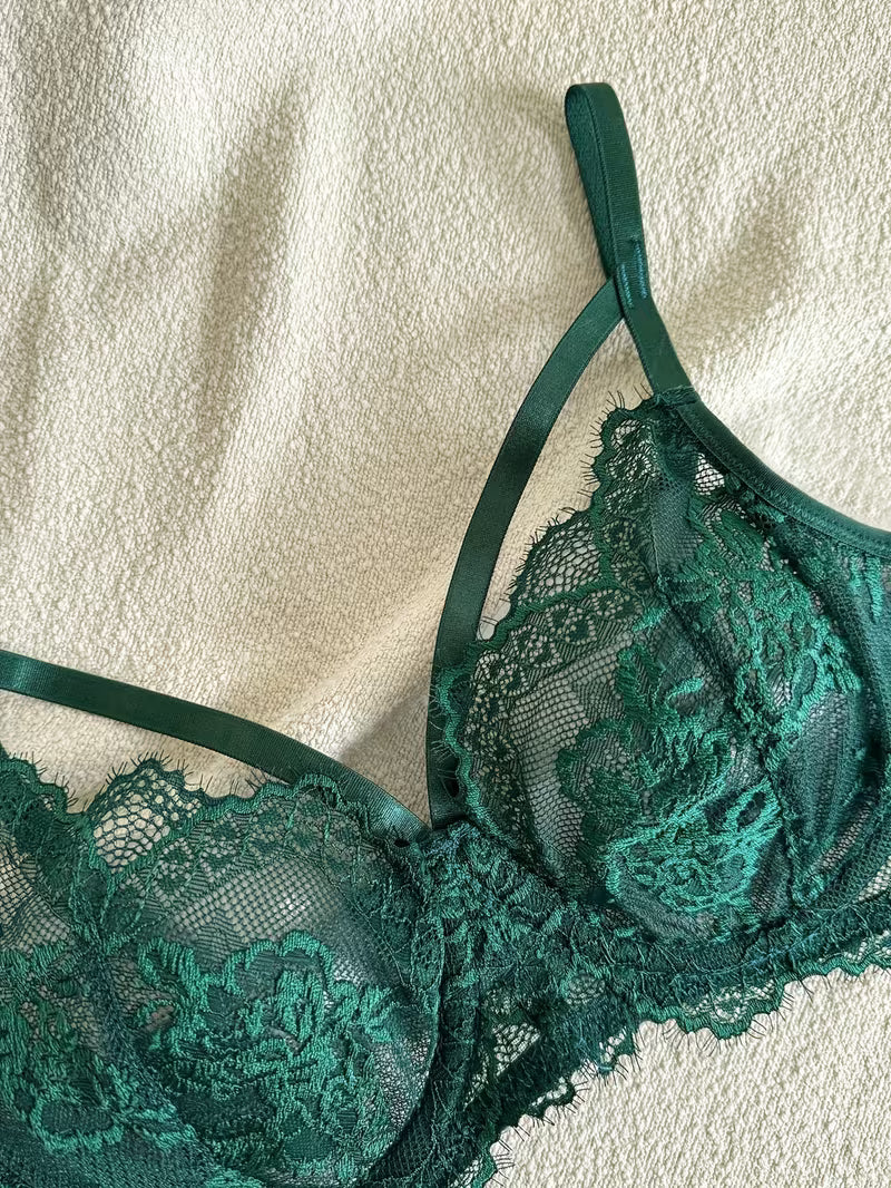 Eyelash Lace & Strapping Set.