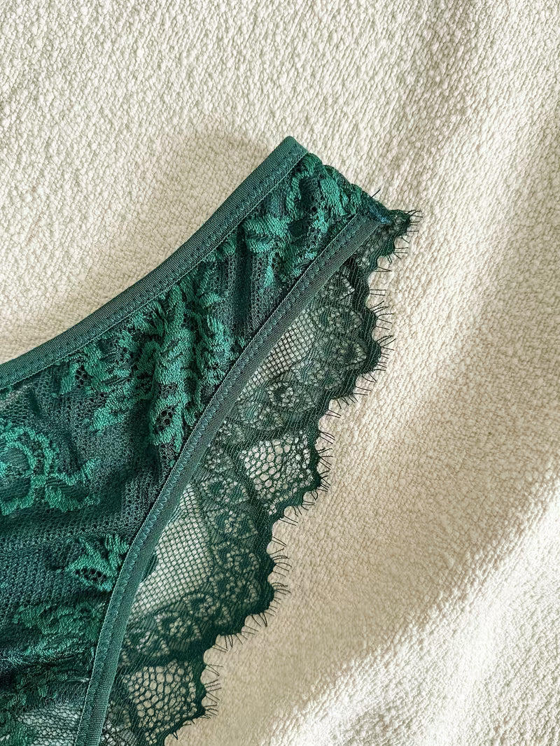 Eyelash Lace & Strapping Set.