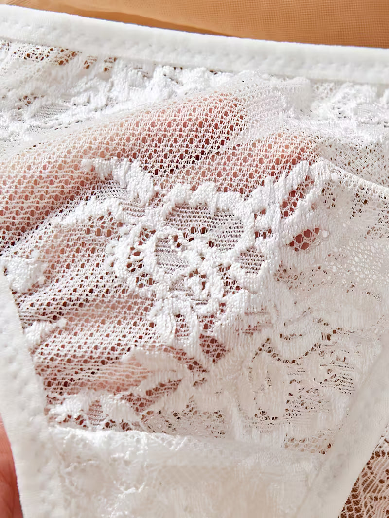 Eyelash Lace & Strapping Set.