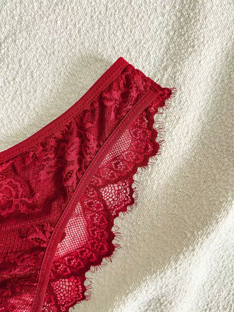 Eyelash Lace & Strapping Set.