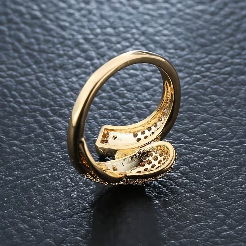 Fashionable Micro-Inlaid Zirconia Rings.