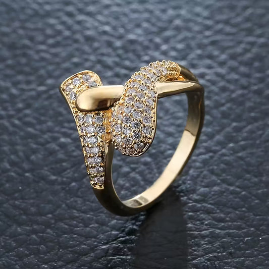 Fashionable Micro-Inlaid Zirconia Rings.