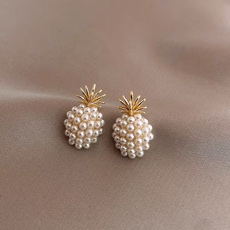 Fashionable and Creative Exquisite Pineapple Earrings.