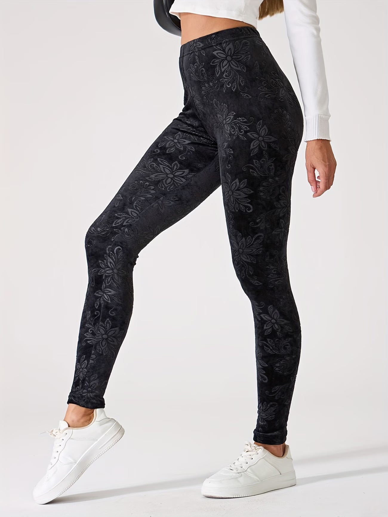 Floral Jacquard Embossed Leggings.
