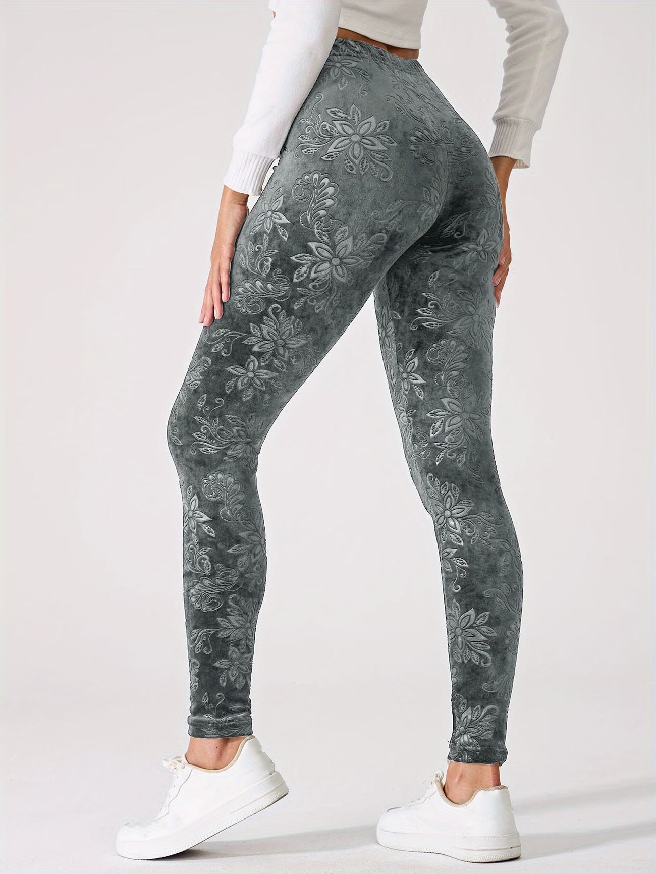 Floral Jacquard Embossed Leggings.