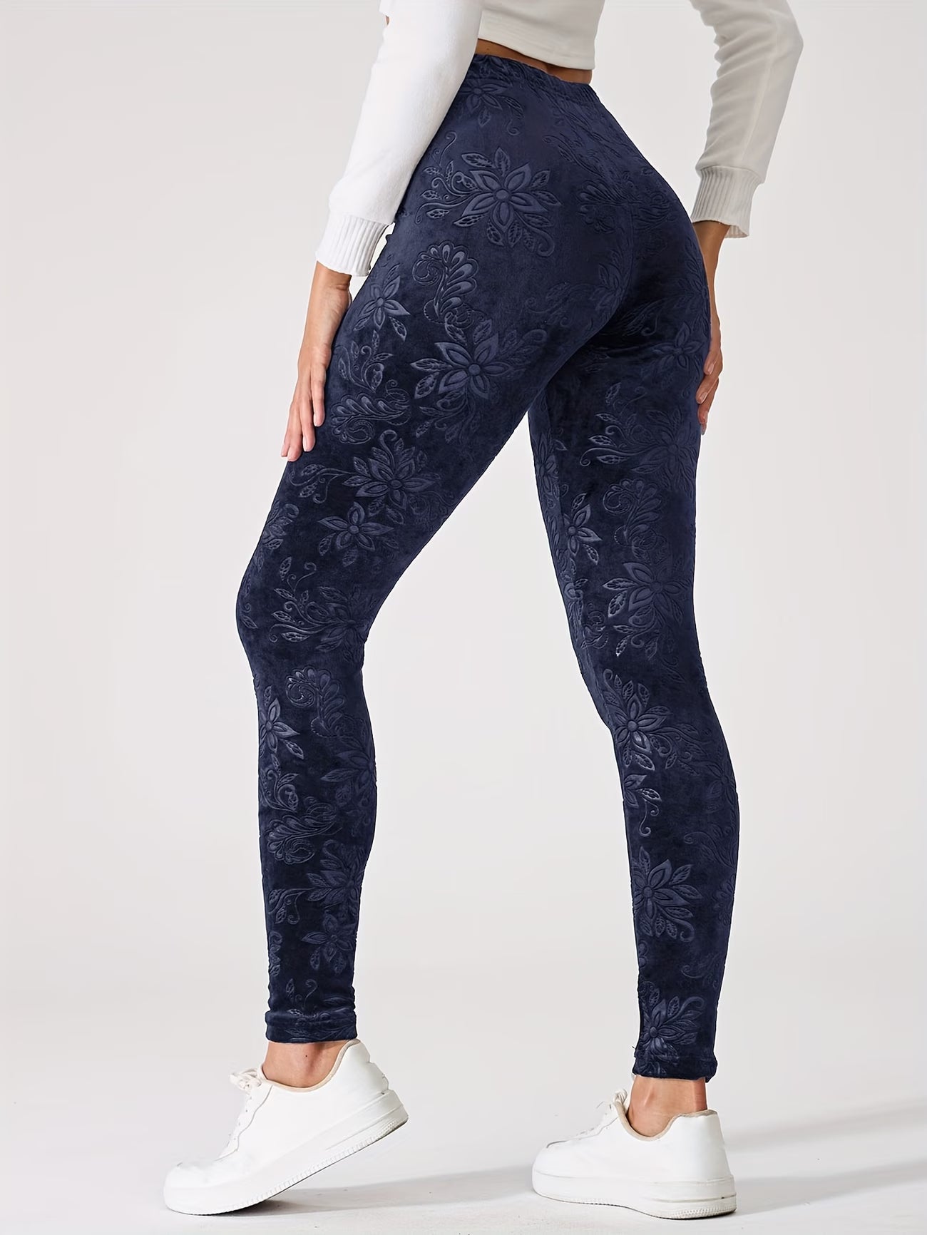 Floral Jacquard Embossed Leggings.