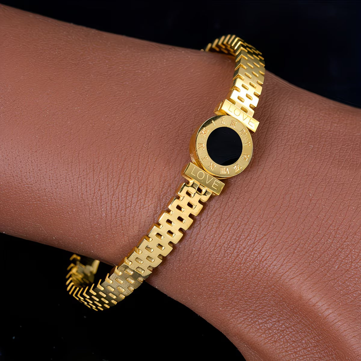 Golden Vintage Watch-Band Bracelet.