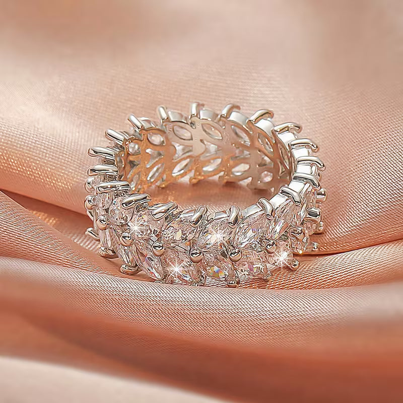 Horse Eye Shaped White Synthetic Zirconia Circle Ring.