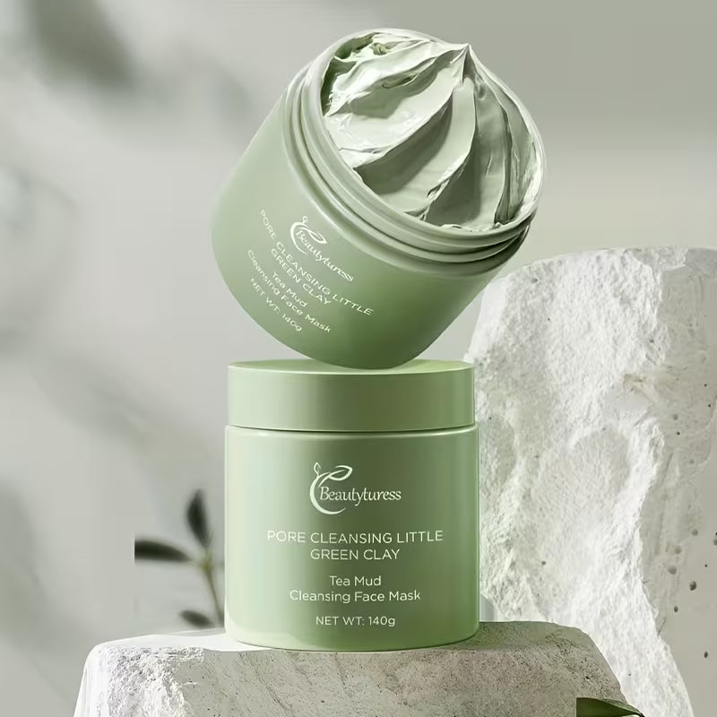 Hydrating Tea Mud with Hyaluronic Acid Glow Mask.
