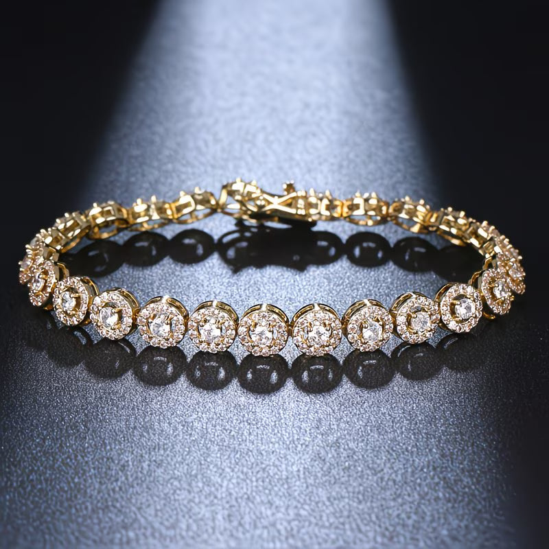 Micro-Inlaid Zirconia with Elegant Silver Plating Luxury Bracelet.