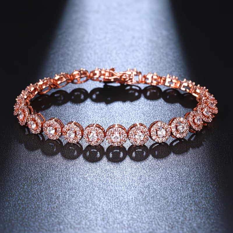 Micro-Inlaid Zirconia with Elegant Silver Plating Luxury Bracelet.