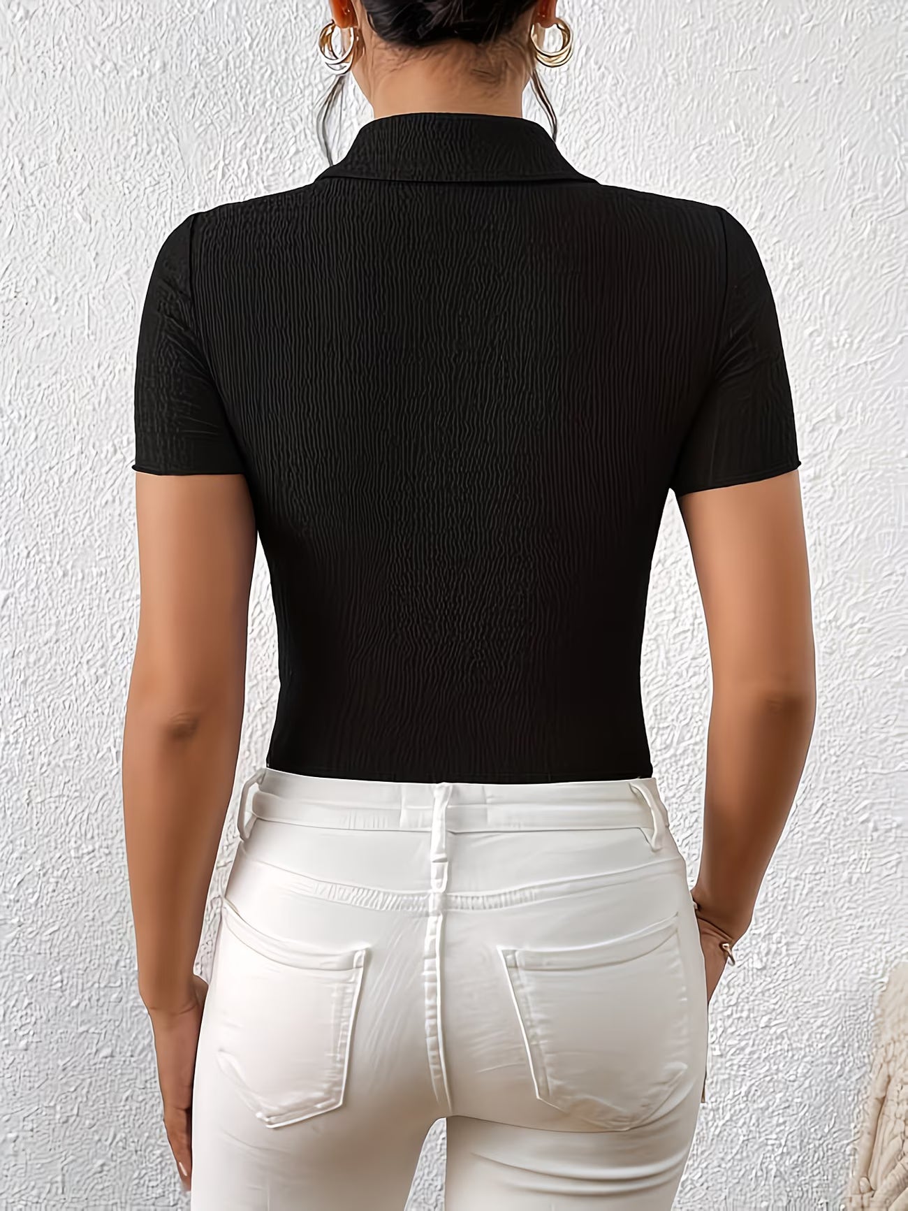 Micro-Stretch Solid Knit Shirt for Daily Professional Wear.