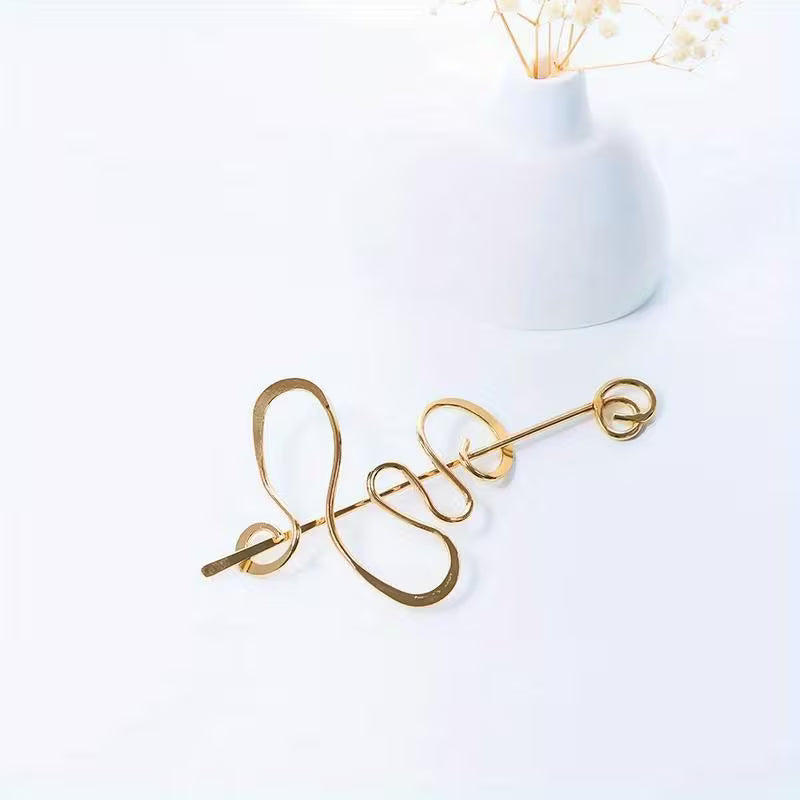 Minimalist "Liquid Metal" Hair Clip for Elegant Styling.