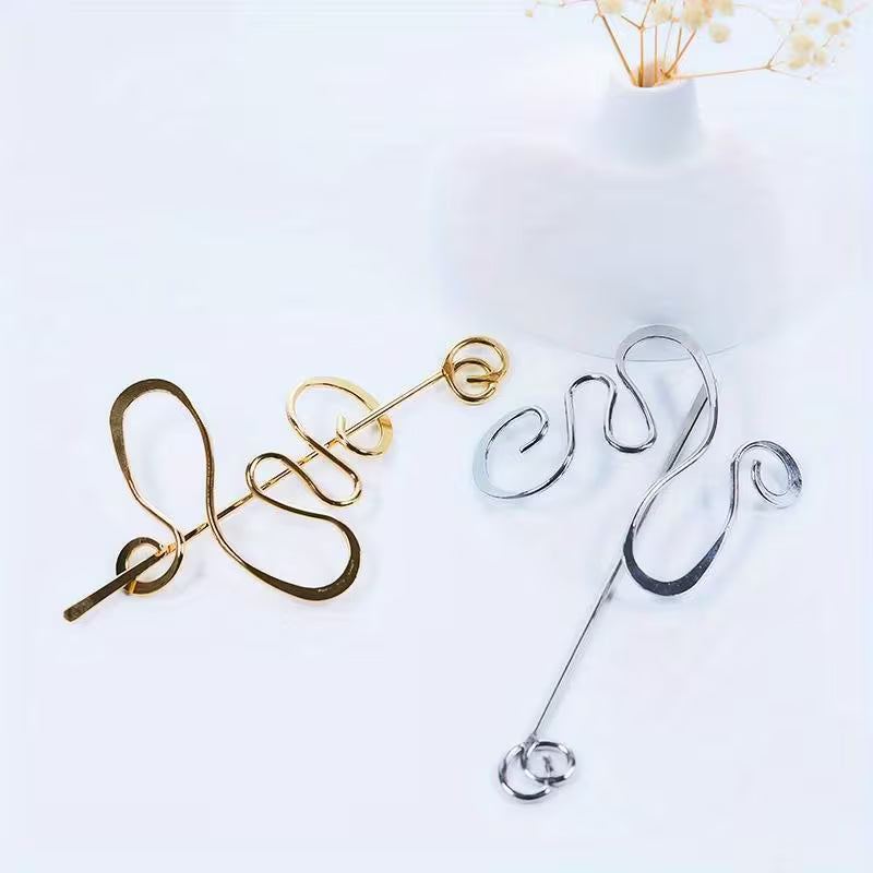 Minimalist "Liquid Metal" Hair Clip for Elegant Styling.