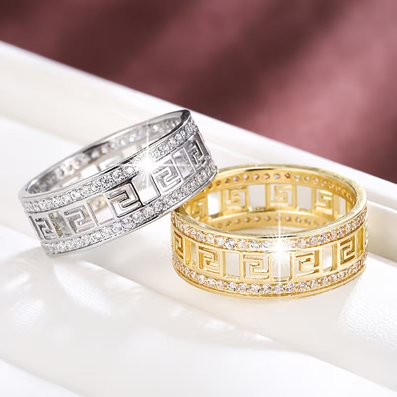 Minimalist S-Shaped Design Inlaid with Zirconia Ladies Rings.