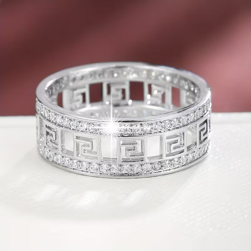 Minimalist S-Shaped Design Inlaid with Zirconia Ladies Rings.